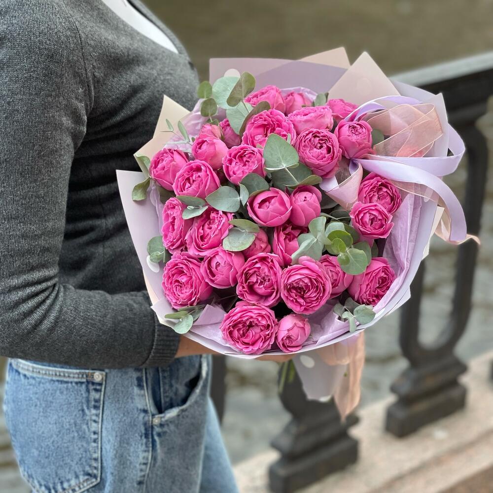 Букет из кустовых роз Misty Bubbles "Мисти " Букет из кустовых роз Misty Bubbles "Мисти "